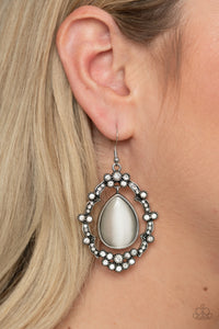 Paparazzi Accessories Icy Eden - White Earrings 