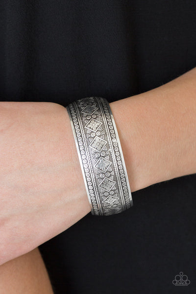 Paparazzi Accessories Gorgeously Gypsy - Silver Bracelet 