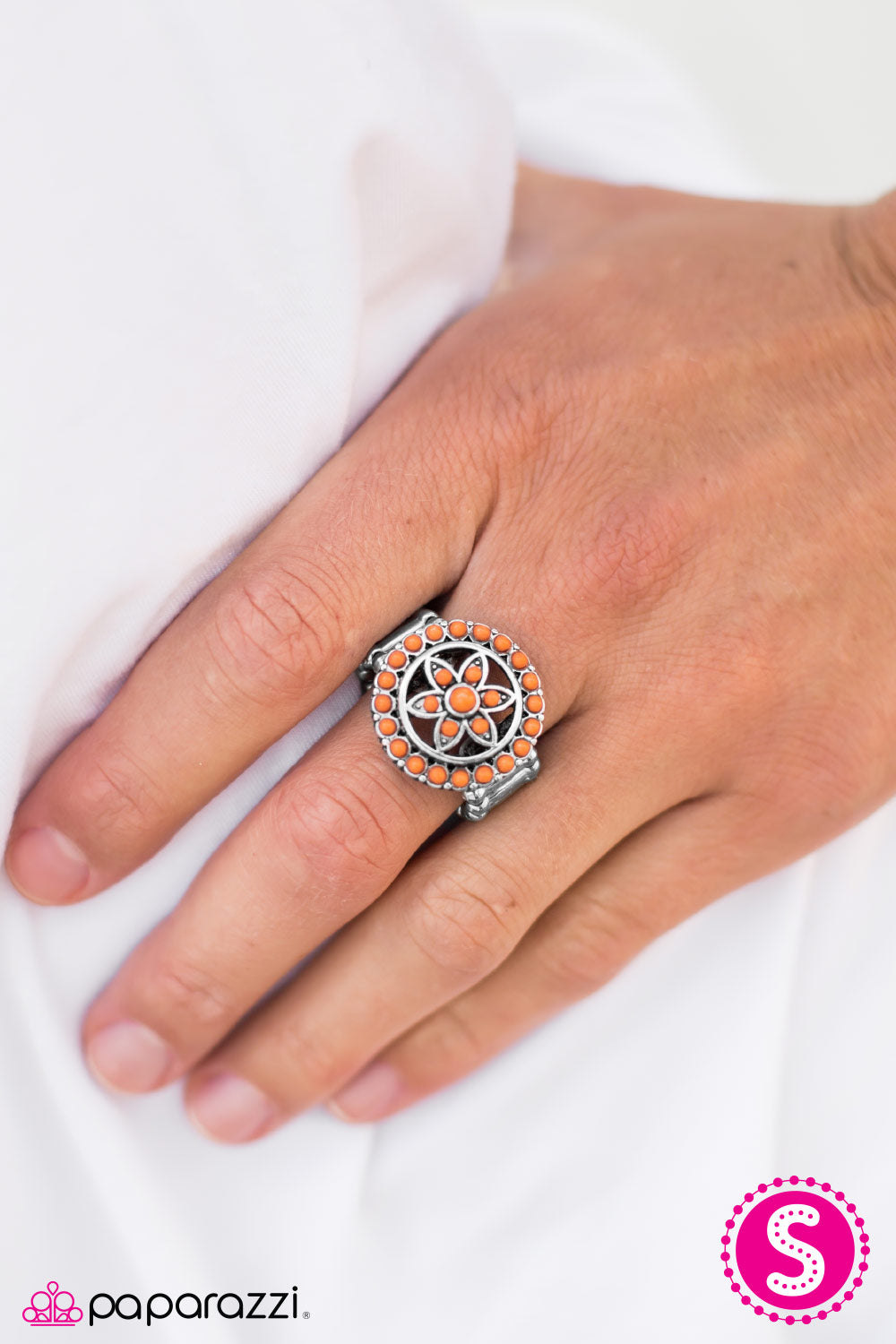 Paparazzi Accessories You Dive Me DAISY! - Orange Ring 