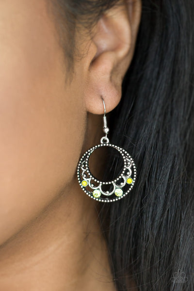 Paparazzi Earring Colorfully Carefree - Yellow