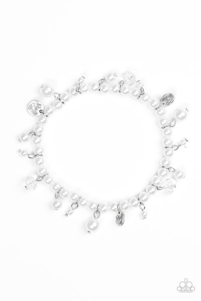 Paparazzi Paparazzi Treasure Chest Chic - White Bracelet 