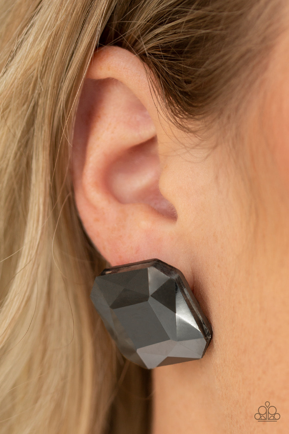 Paparazzi Accessories Show Glow - Black Post Earrings 