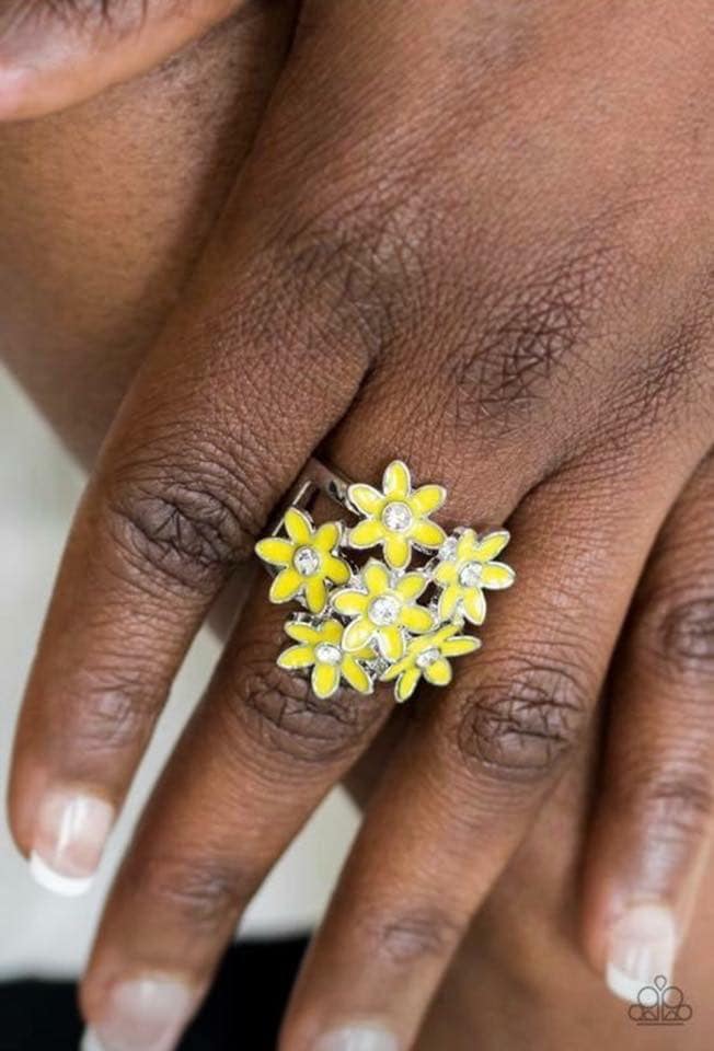 Paparazzi Accessories Blooming Bouquets Yellow Ring