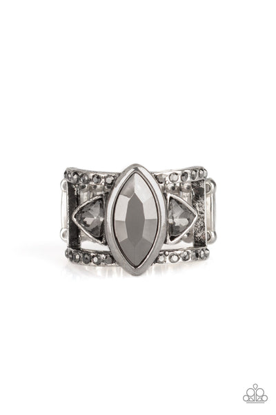 Paparazzi Accessories Major Majestic - Silver Ring 