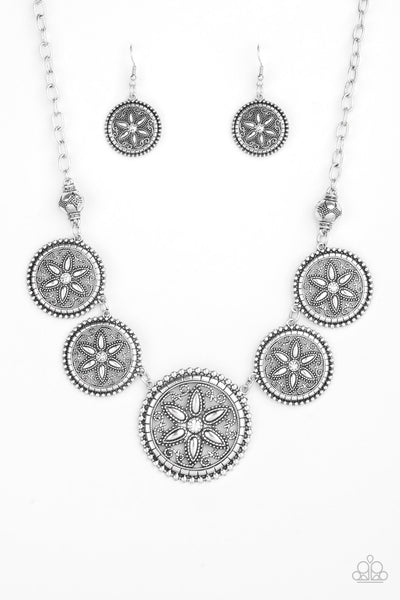 Paparazzi Accessories Written In The STAR LILIES - White Necklace & Earrings 
