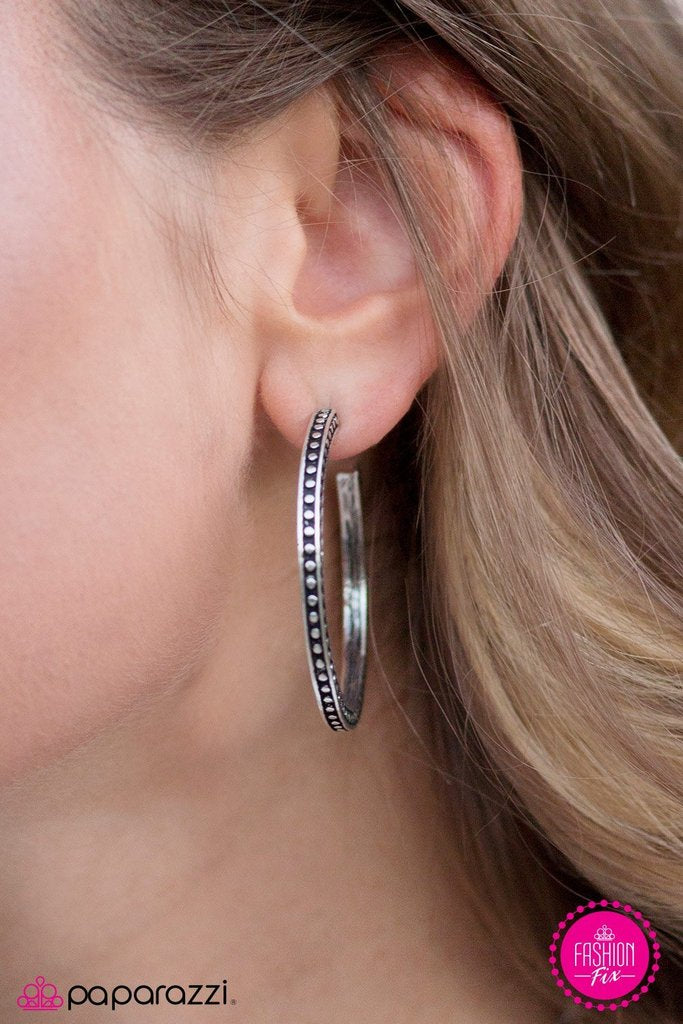 Paparazzi Accessories TRIBE as I may Silver Earrings 