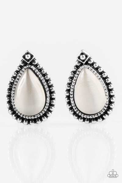 Paparazzi Accessories Wouldnt GLEAM Of It - White Post Earrings 