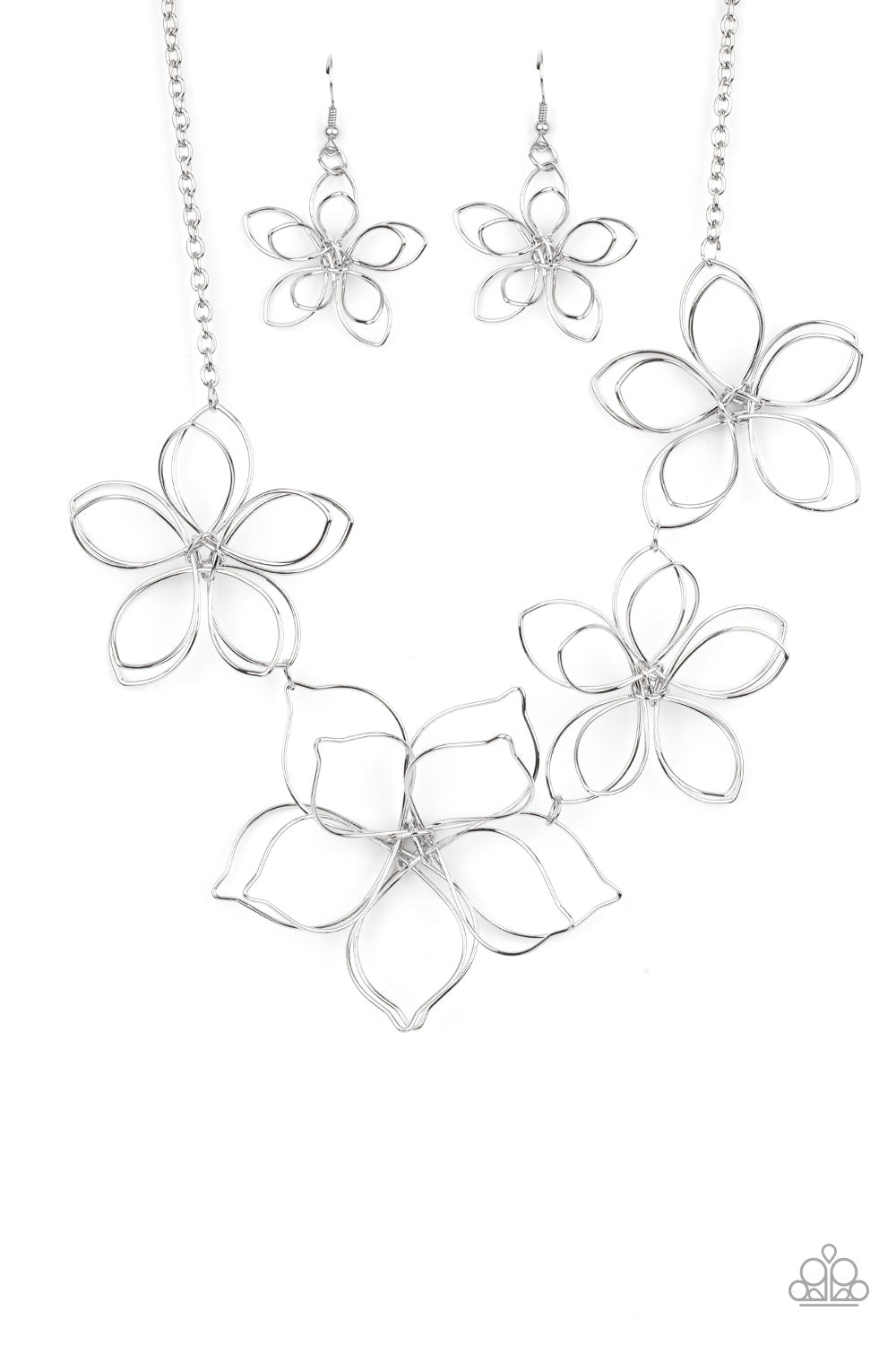 Paparazzi Accessories Flower Garden Fashionista - Silver Necklace & Earrings