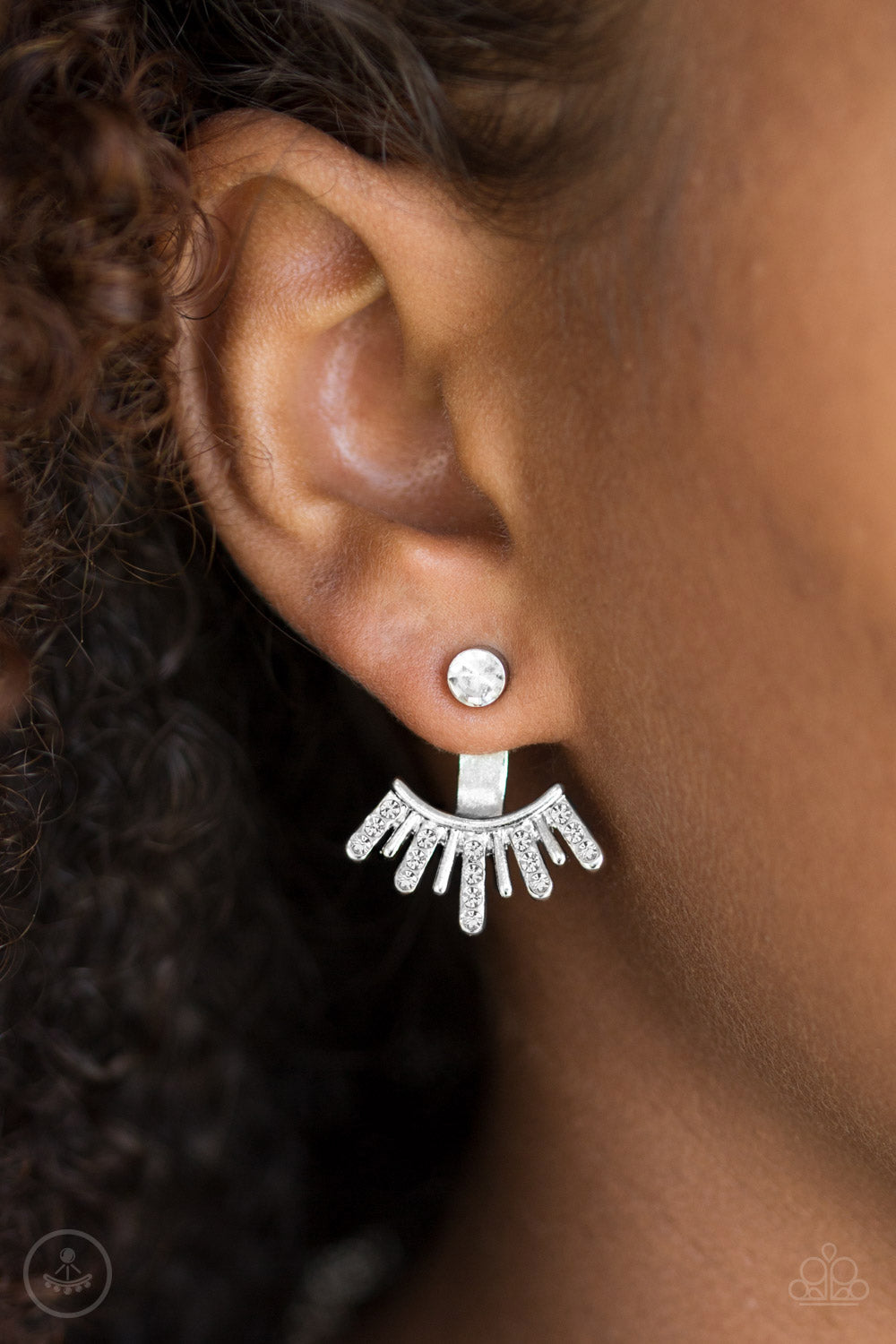 Paparazzi Accessories Diva Dynamite - White Earrings 