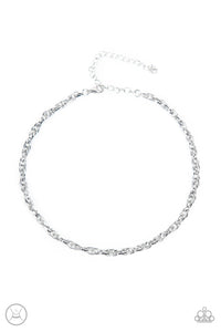 Paparazzi Accessories Urban Underdog - Silver Necklace & Earrings