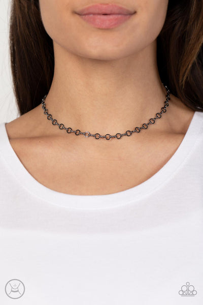 Paparazzi Accessories Keepin it Chic - Black Necklace & Earrings