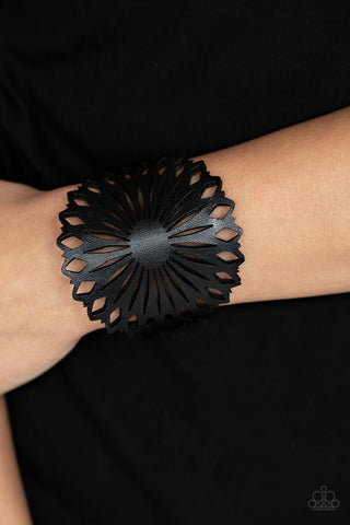Paparazzi Accessories Wildflower Garden - Black Bracelet 