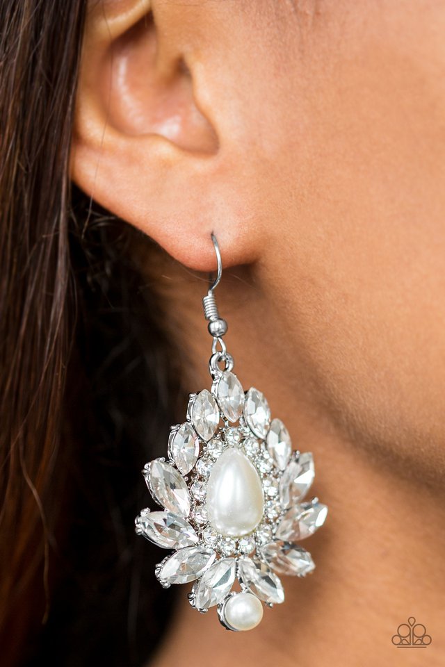 Paparazzi Accessories Trophy Trove - White Earrings 