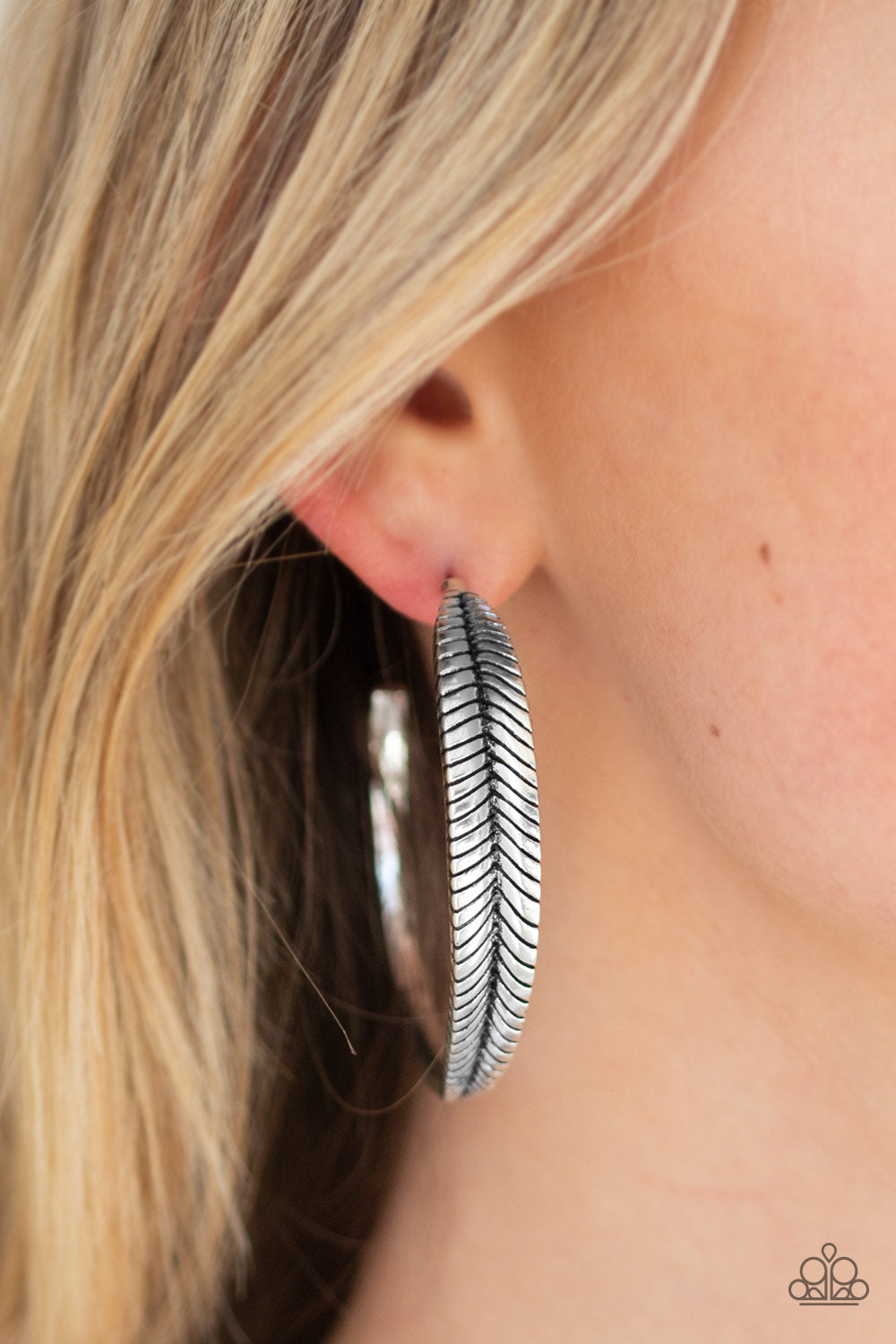 Paparazzi Accessories Funky Feathers - Silver Earrings 