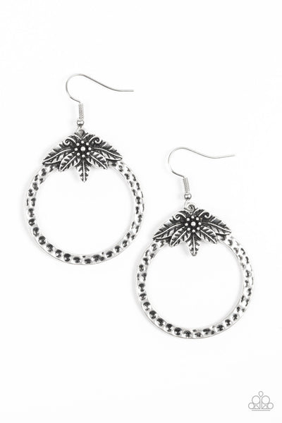 Paparazzi Accessories Island Insider - Silver Earrings 