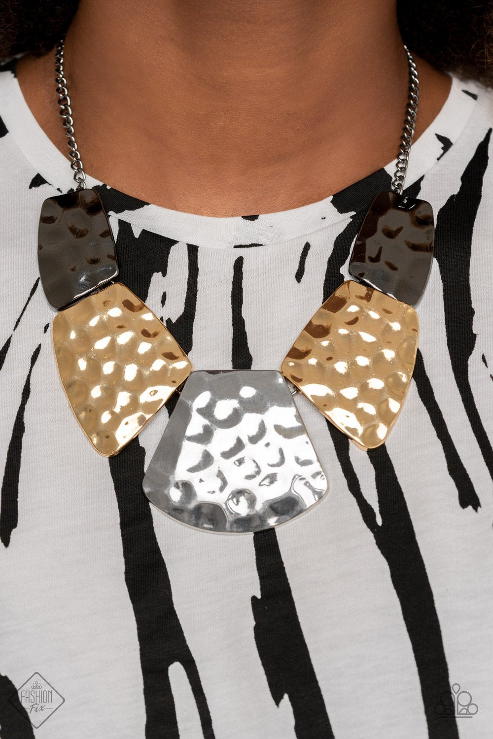 Paparazzi Accessories HAUTE Plates Multi Necklace & Earrings 