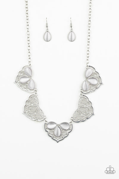 Paparazzi Accessories East Coast Essence - White Necklace & Earrings 