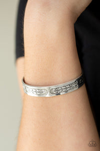 Paparazzi Accessories Roost Radiance - Silver Bracelet 