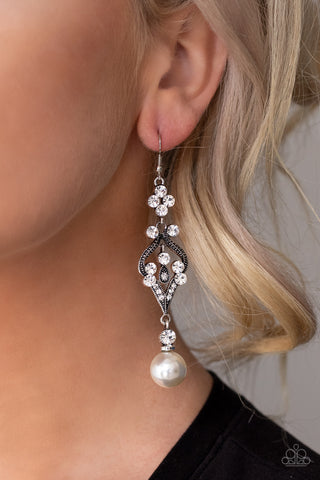 Paparazzi Accessories Elegantly Extravagant - White Earrings 