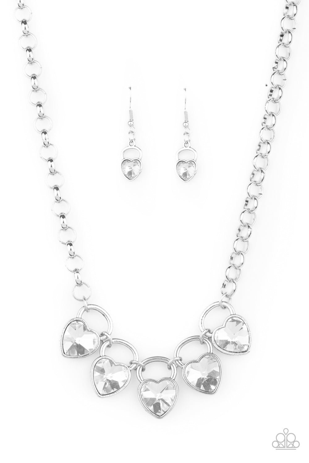 Paparazzi Accessories HEART On Your Heels - White Necklace & Earrings 