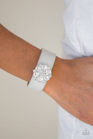 Paparazzi Accessories Show-Stopper - Silver Bracelet 