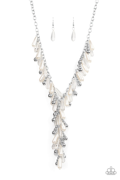 Paparazzi Accessories Dripping With DIVA-ttitude - White Necklace & Earrings 