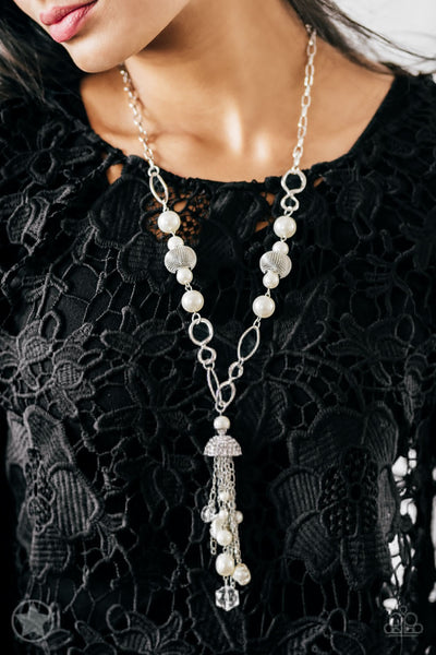 Paparazzi Accessories Designated Diva - White Necklace & Earrings 