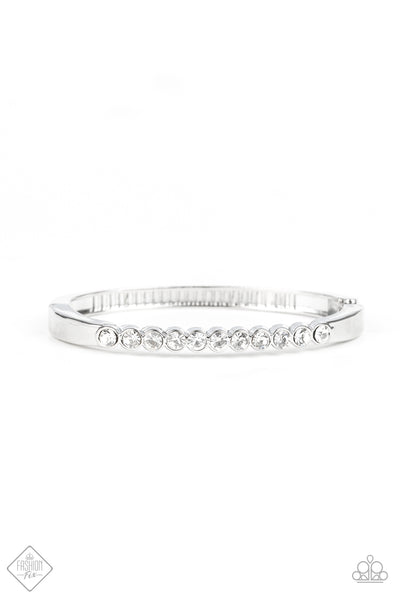 Paparazzi Accessories Totally Trillionaire White Bracelet 