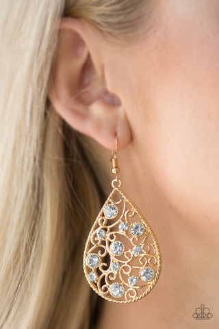 Paparazzi Earrings Certainly Courtier - Gold