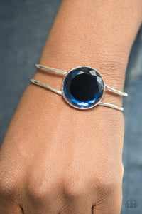 Paparazzi Accessories Showbiz Shimmer - Blue Bracelet 