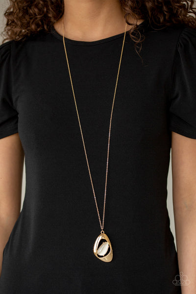 Paparazzi Accessories Asymmetrical Bliss - Gold Necklace & Earrings 