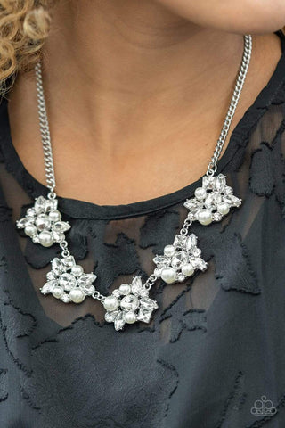 Paparazzi Accessories HEIRESS of Them All - White Necklace & Earrings 