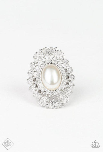 Paparazzi Accessories Radiantly Regal - White Rings 