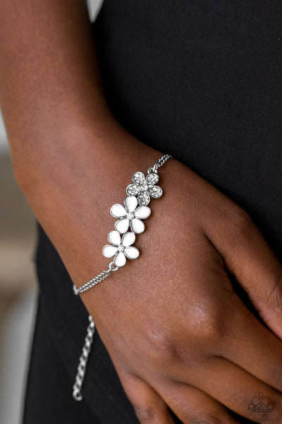 Paparazzi Accessories Flowering Fiji White Bracelet 