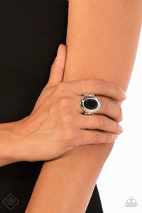 Paparazzi Accessories Deal Or Noir Deal - Black Ring