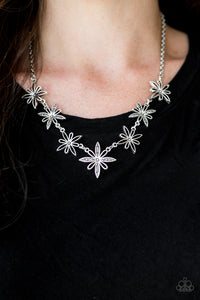 Paparazzi Accessories Decked Out In Daisies - Silver Necklace & Earrings 