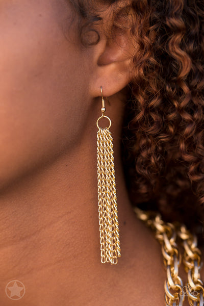 Paparazzi Accessories SCARFed for Attention - Gold Necklace & Earrings 