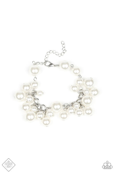 Paparazzi Accessories Girls in Pearls White Bracelet 