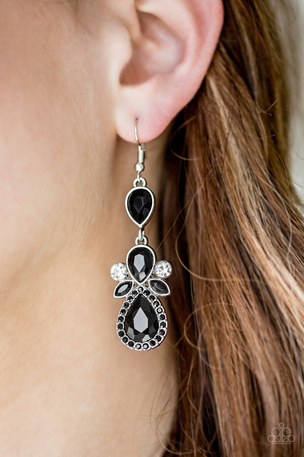 Paparazzi Accessories All About Glam - Black Earrings 