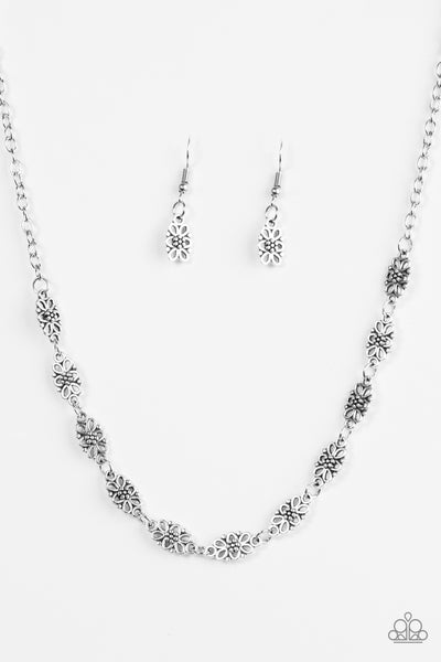 Paparazzi Accessories Daisy Dream - Silver Necklace & Earrings 