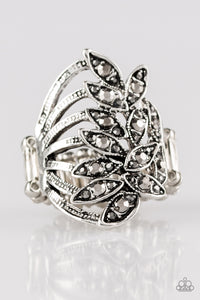 Paparazzi Accessories Perennial Paradise - Silver Ring