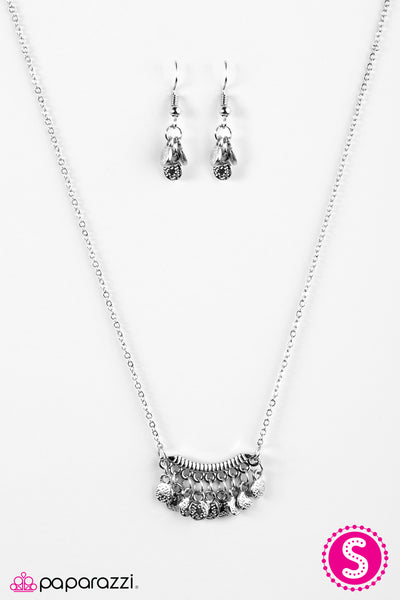 Paparazzi Accessories ROME For The Holidays - Silver Necklace & Earrings 