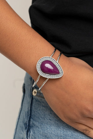 Paparazzi Accessories Over The Top Pop - Purple Bracelet 
