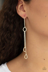 Paparazzi Accessories- Chance of REIGN -White Earrings 