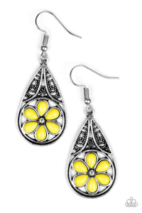 Paparazzi Earring Countryside Cottage - Yellow