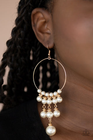 Paparazzi Accessories Working The Room - Gold Earrings 