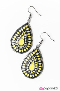 Paparazzi Earring Raining Rainbows - Yellow