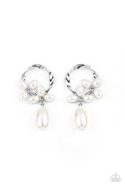 Paparazzi Accessories Elegant Expo - White Earrings 