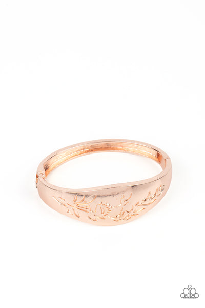 Paparazzi Accessories Fond of Florals - Rose Gold Bracelet 