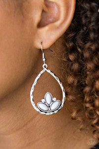 Paparazzi Accessories Lotus Laguna - Silver Earrings 